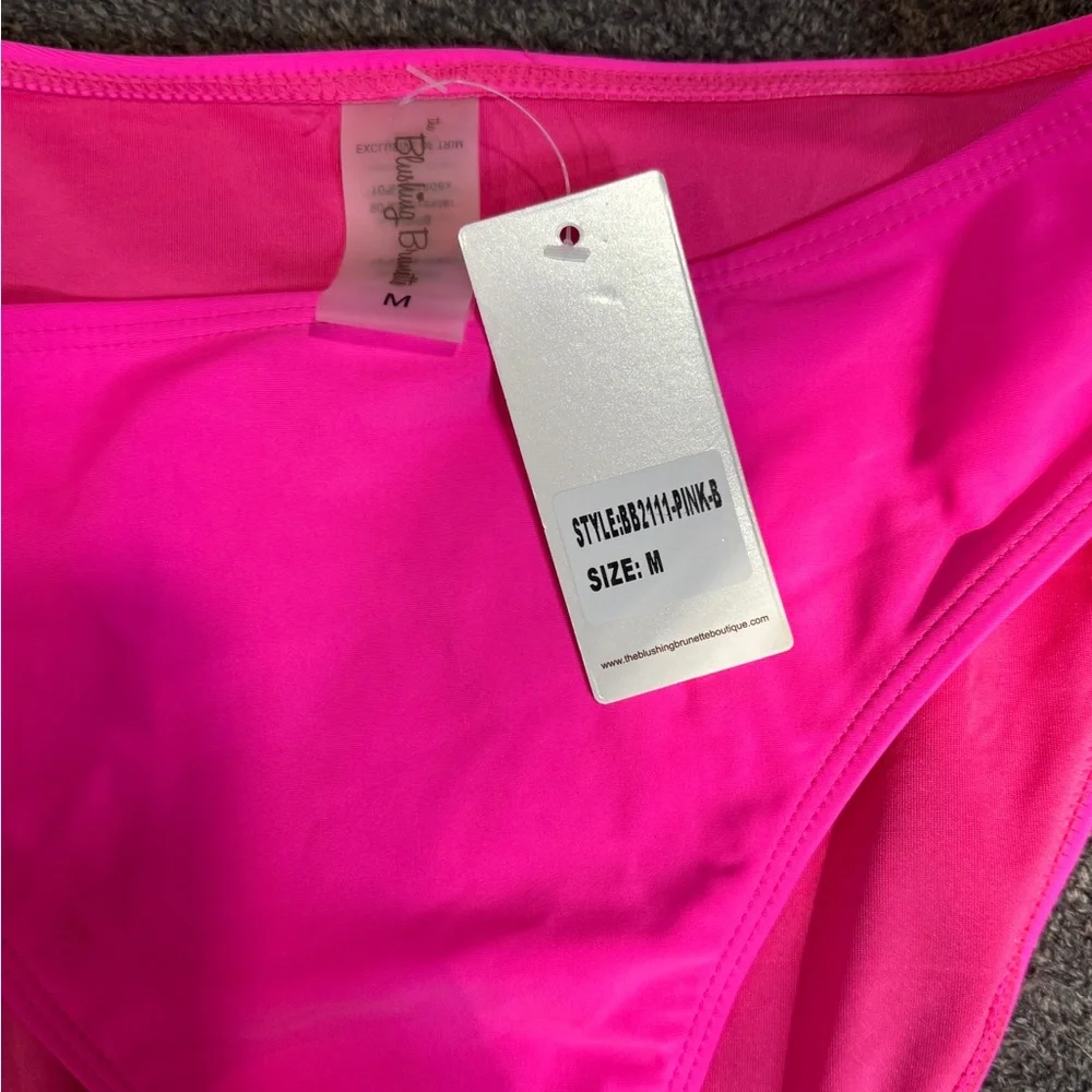 Blushing Brunette bottoms feature